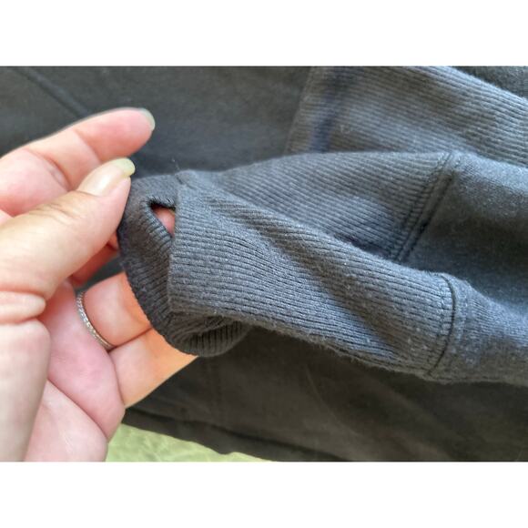 Athleta Pranayama Restore Wrap, Thumbhole Sleeves, Relaxed Fit  Size M - Picture 9 of 9